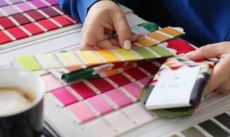 Afacere de garaj la Cluj: șosete tricotate colorate. Made in Romania