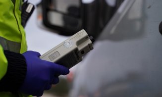 Momente amețitoare pentru un șofer clujean. L-au tras pe dreapta și i-au pus etilotestul...