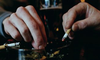 Iohannis a semnat! Lacăt pe ușă și amenzi uriașe pentru firmele care vând alcool și țigări minorilor