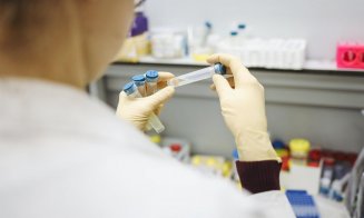 906 cazuri noi de COVID în ultimele 24 de ore. Clujul rămâne în TOP