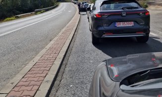Accident în Feleacu. Au fost implicate patru mașini, iar trei persoane primesc îngirjirii medicale