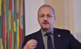 Dîncu a ajuns la Guvern, pentru discuţia cu premierul în urma declaraţiilor sale controversate privind negocierile de pace din Ucraina