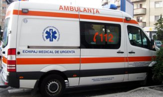 EXPLOZIE într-un garaj din Turda! Doi bărbați, transportați la spital cu multiple arsuri