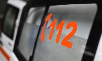 Accident rutier într-o localitate din Cluj! Mașină răsturnată în șanț