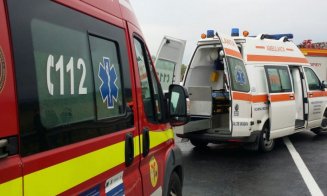 Accident GRAV pe Cluj - Gherla. Trei victime, dintre care una încarcerată/ Un echipaj SMURD și o ambulanță, la fața locului