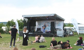  Cluj Folk Fest 2025: Artiști de top ca Sarmalele Reci, Țapinarii și Luna Amară vor încânta la Camping Colina, între 23-25 mai