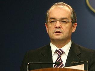 Universitarii lui Boc, trecuţi la plata cu ora   