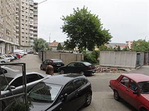 Parkingul de pe Fabricii se lasă cu demolări