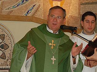 A fost decapitată, simbolic, Biserica din Turcia