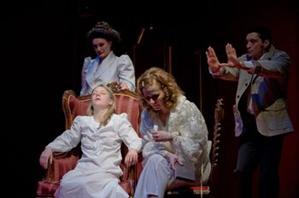 CULTURĂ. Stagiunea Teatrului Maghiar se încheie cu două spectacole de Andrei Şerban