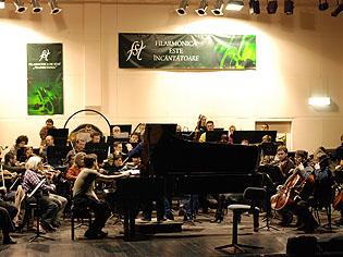 CULTURĂ. Concert cu ritmuri şi melodii americane la Filarmonică