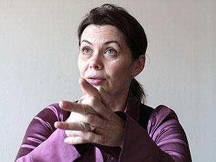“Aş tăia din risipa care se face în achiziţiile publice aiurea. Acolo e un jaf naţional!”