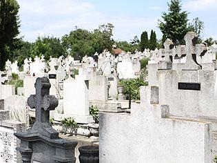 Ziua de Cluj | Cimitirele private aşteaptă acordul Primăriei