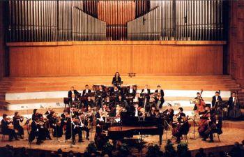 CULTURĂ. Clujeanul Răzvan Suma concertează la Bucureşti