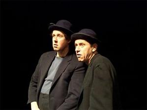 CULTURĂ. „Pietre în buzunar”, deseară la Teatrul Maghiar