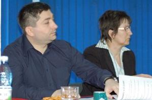 ADMINISTRAŢIE. Tişe face 