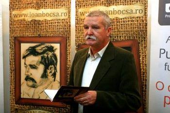 CULTURĂ. După zeci de ani de muzică populară, interpretul Ioan Bocşa s-a lansat o carte la Cluj