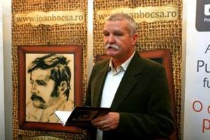 CULTURĂ. După zeci de ani de muzică populară, interpretul Ioan Bocşa s-a lansat o carte la Cluj
