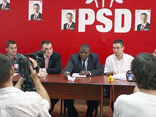 PSD Cluj îl trimite pe Băsescu cu pluta în Africa