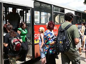 ADMINISTRAŢIE. Efectele crizei: transport gratuit pe RATUC pentru şomerii clujeni