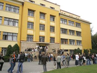 EDUCAŢIE. Sute de locuri neocupate, la USAMV