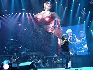 Locomotiva AC/DC a lovit Budapesta
