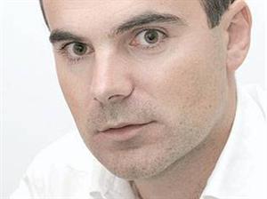 Ce ascunde Primăria sub birou? 