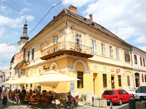 Cel mai vechi salon literar, transformat în cafeneaua Klausen