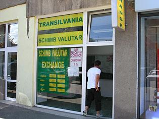 Casă de schimb valutar prădată în Mărăşti