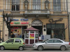 Fără director de două luni