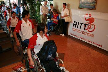Demonstraţie chinezească de tenis de masă la Sala Sporturilor