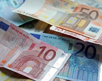 Cinci apropiaţi ai lui Becali, reţinuţi de DNA Cluj
