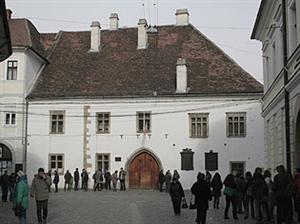 Matei Corvin, alungat din centrul Clujului