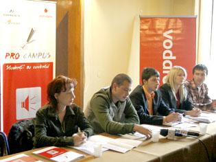 Bătaie pe festivalurile studenţeşti clujene