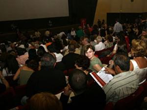 Bătălie crâncenă pe cinematografe