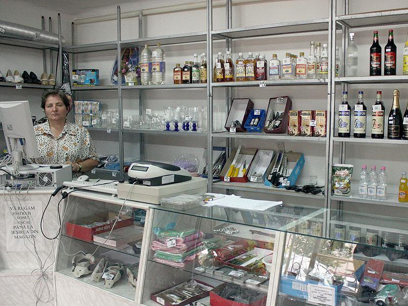 Cele mai vândute produse confiscate de Finanţe: hainele, adidaşii şi cafeaua