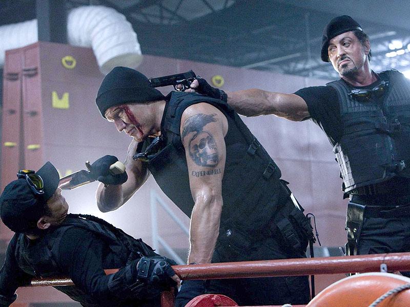 Stallone, Schwarzenegger şi Jet Li, în aceeaşi gaşcă   