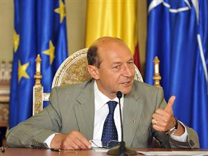 Băsescu promite încă un an de austeritate