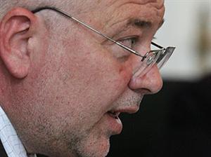 Nicoară: remanierea Guvernului este doar un exerciţiu de imagine