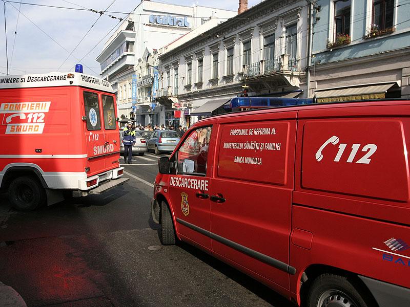 Maşini de urgenţă şi angajaţi specializaţi cu bani europeni      
