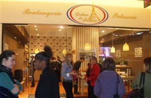 Patiserie franceză în Iulius Mall: o chiflă costă 1,3 lei