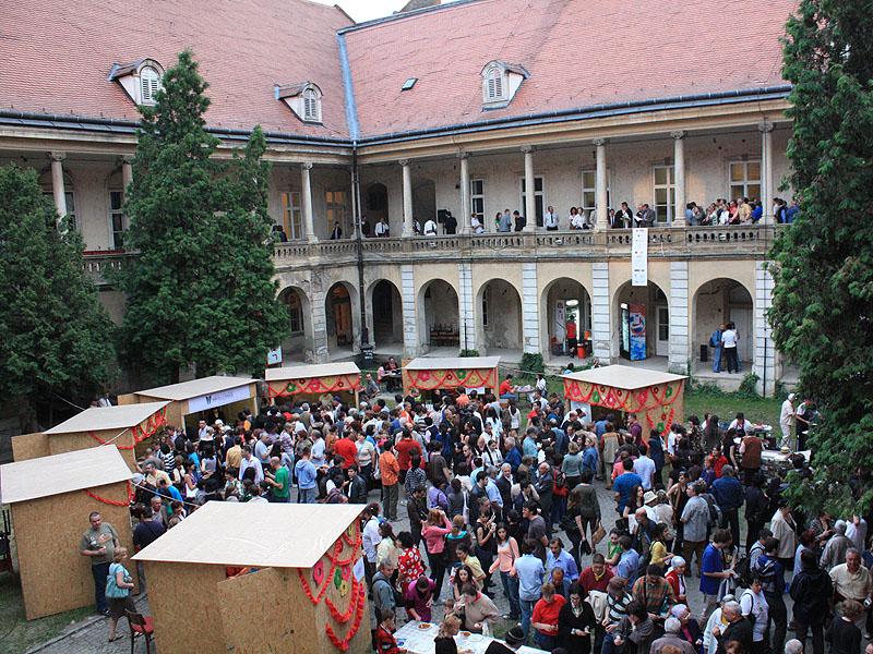 Dansează pe Kafka la muzeu