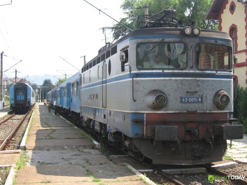 Trenul spre Oradea şi cel spre Ilva Mică, anulate pentru reparaţii pe calea ferată