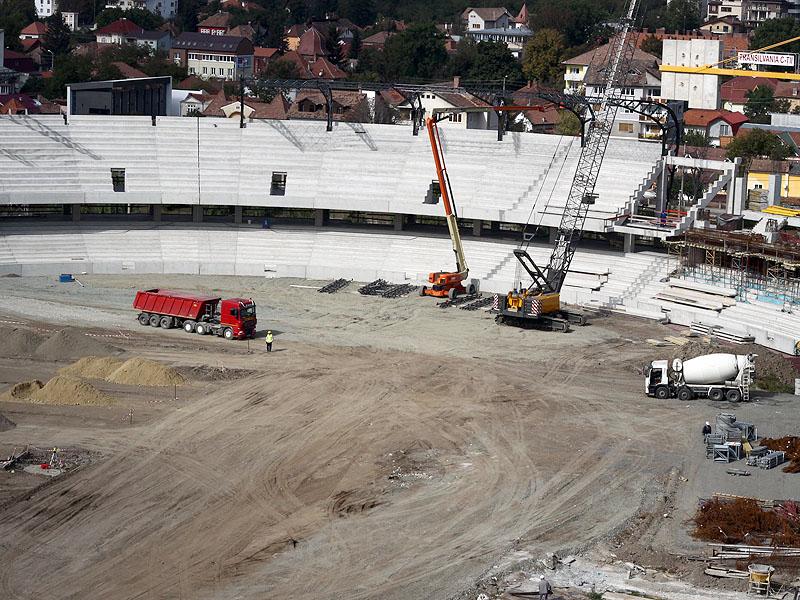 Consiliul Judeţean aşteaptă preţul final al stadionului   