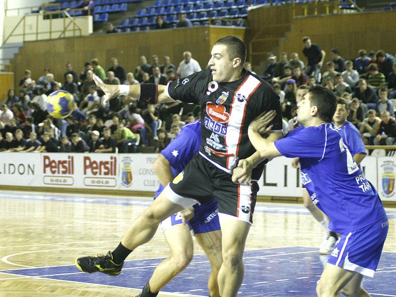 “U” Transilvania a învins Dinamo sub Tâmpa