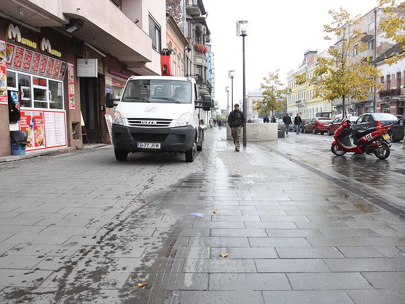 Zeci de spaţii de închiriat în centrul Clujului