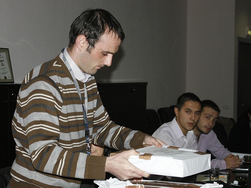 Romstrade vrea pista şi atacă decizia comisiei de licitaţie
