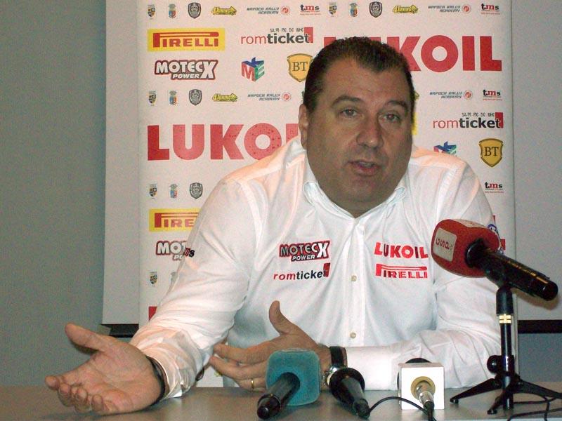 Campion în Est, Tempestini e cu gândul la România