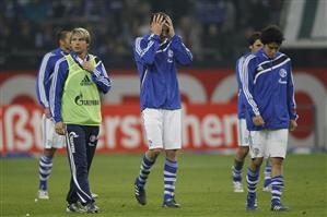 Deac mai aşteaptă “redebutul” la Schalke. Deocamdată apare doar în poze