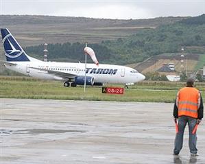 Două curse Tarom spre Cluj au întârziat astăzi aproape cinci ore